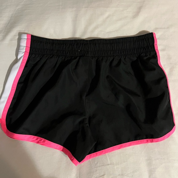 swim shorts - Picture 3 of 4